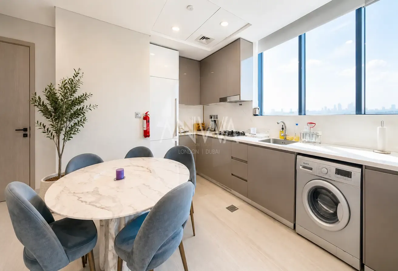 Luxury 2BR | Near Downtown | Waterfront Living