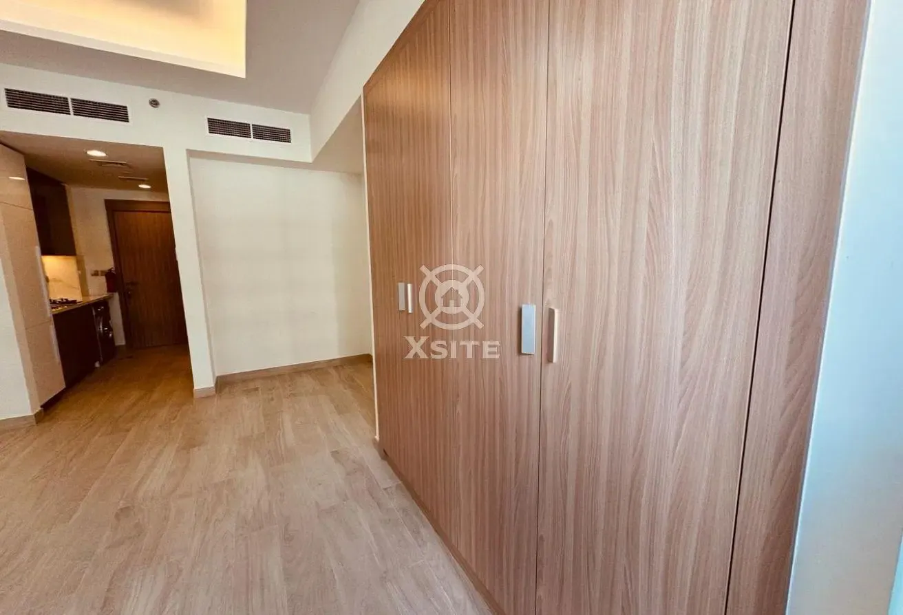 Exquisite Studio | Unfurnished | Ready to Move