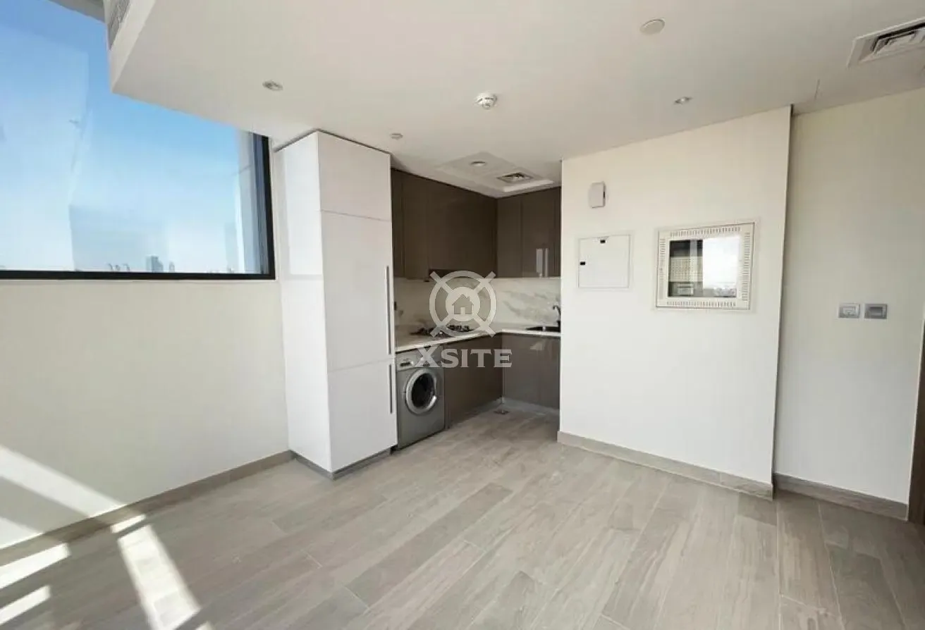 Unfurnished| Kitchen Appliances |Prime Location