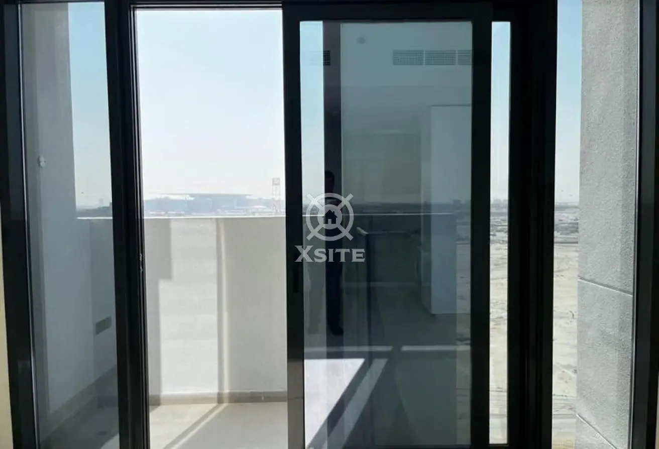 Unfurnished| Kitchen Appliances |Prime Location
