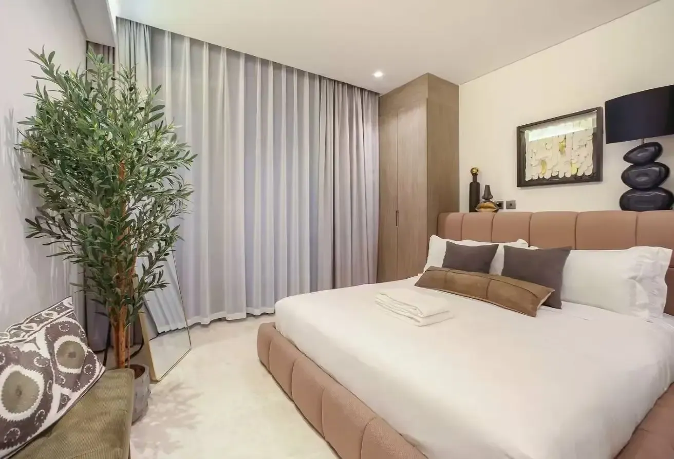 MODERN INTERIOR | FULLY FURNISHED | VACANT