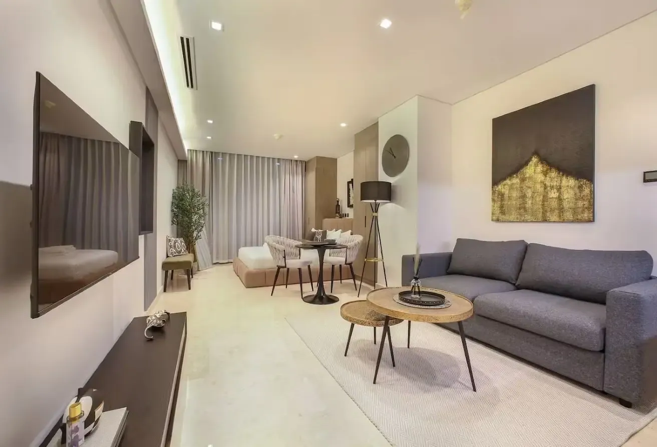 MODERN INTERIOR | FULLY FURNISHED | VACANT