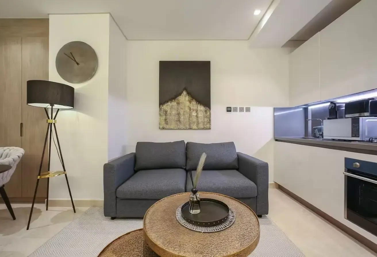 MODERN INTERIOR | FULLY FURNISHED | VACANT