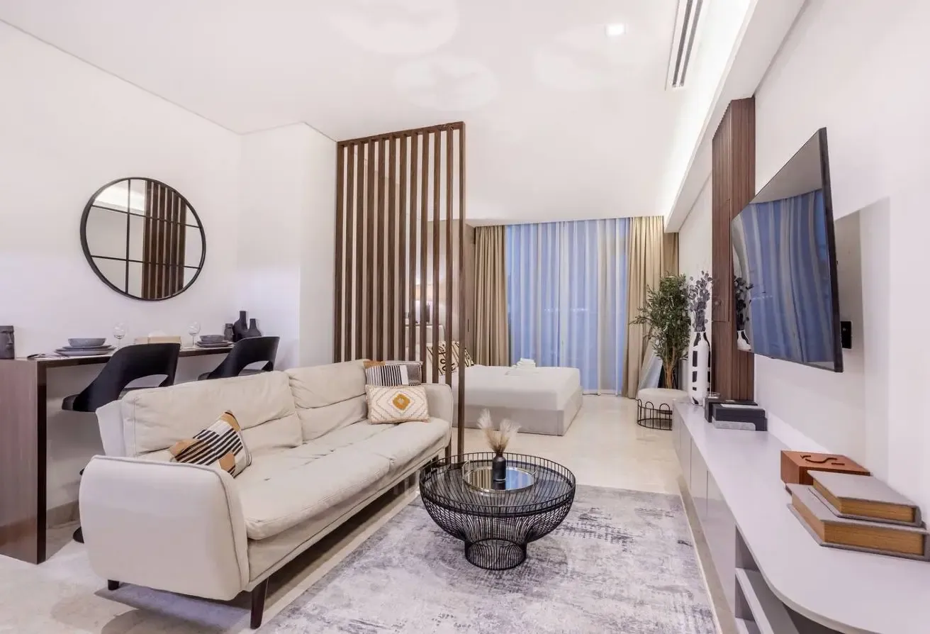 FULLY FURNISHED | READY TO MOVE IN | UPGRADED