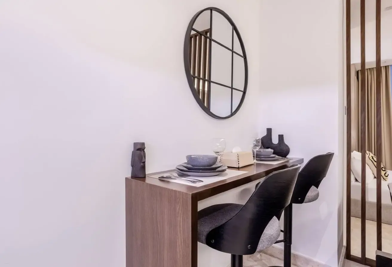 FULLY FURNISHED | READY TO MOVE IN | UPGRADED