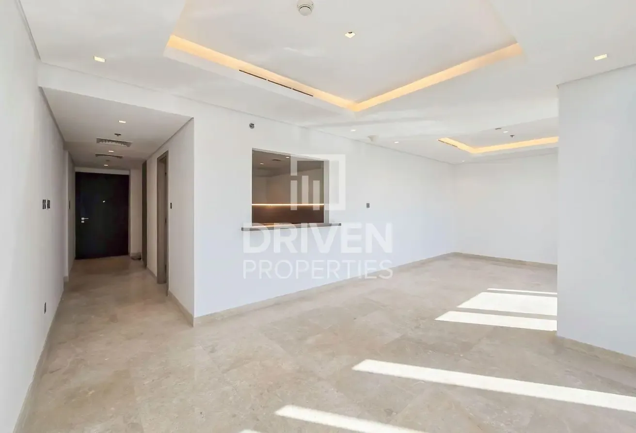 Spacious Layout plus Maids Room | Vacant Unit