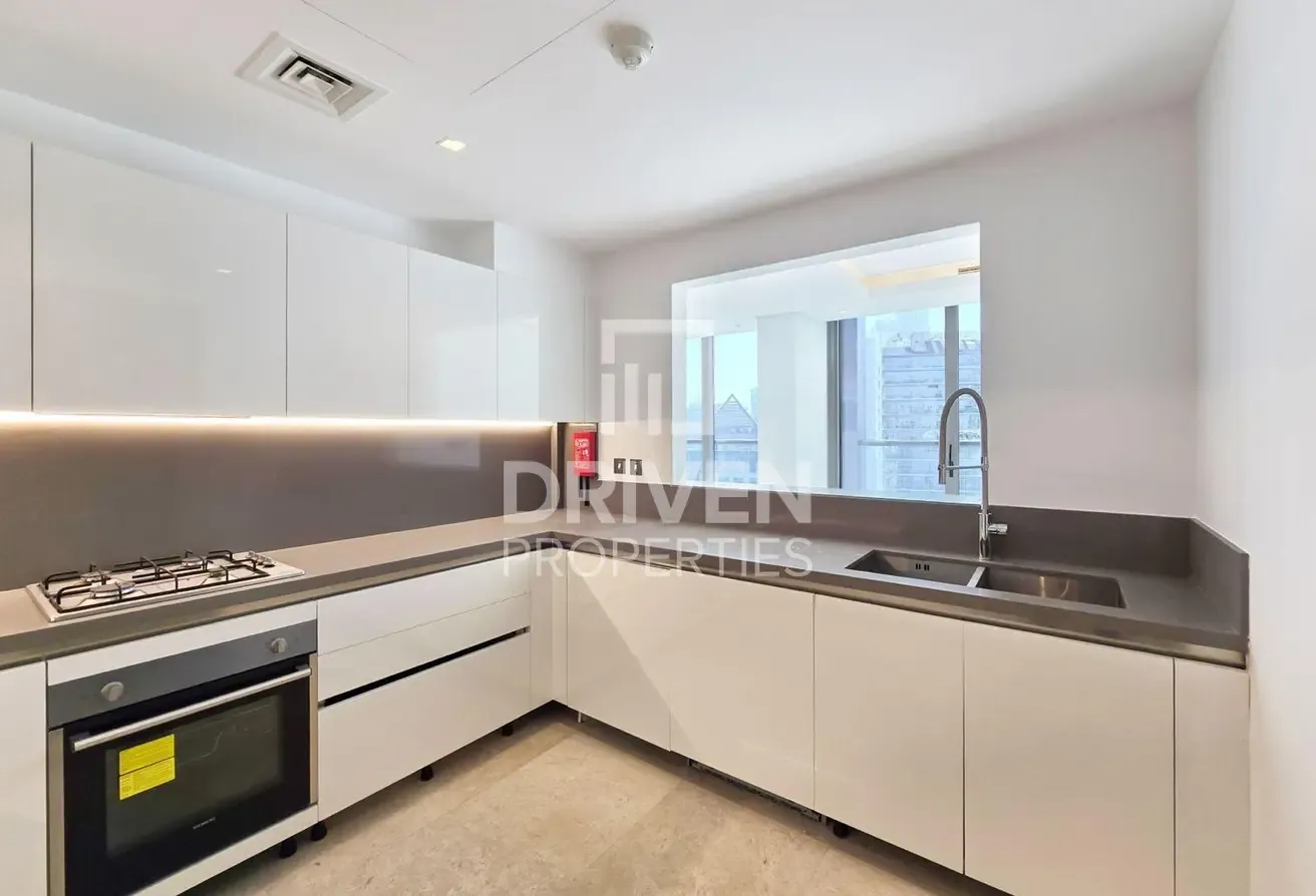 Spacious Layout plus Maids Room | Vacant Unit