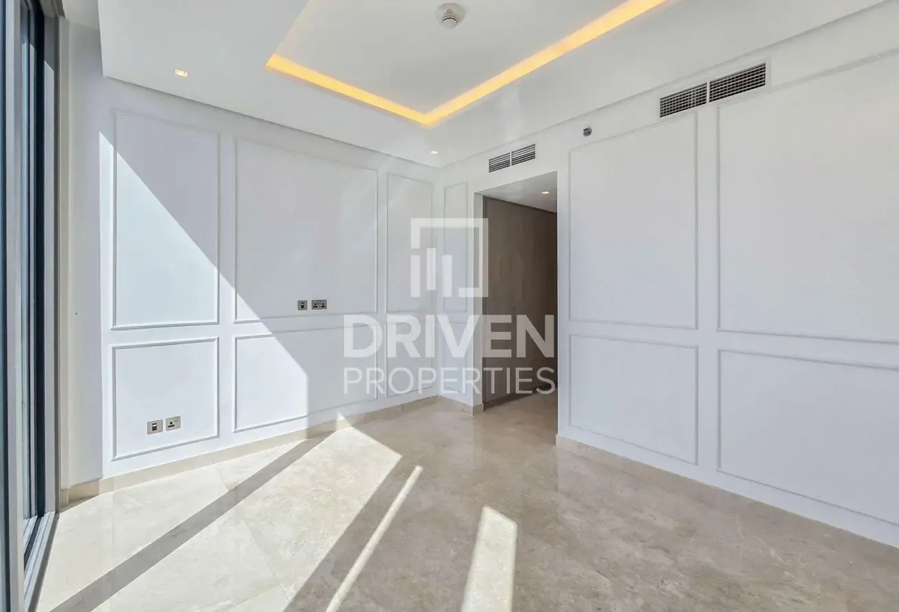 Spacious Layout plus Maids Room | Vacant Unit