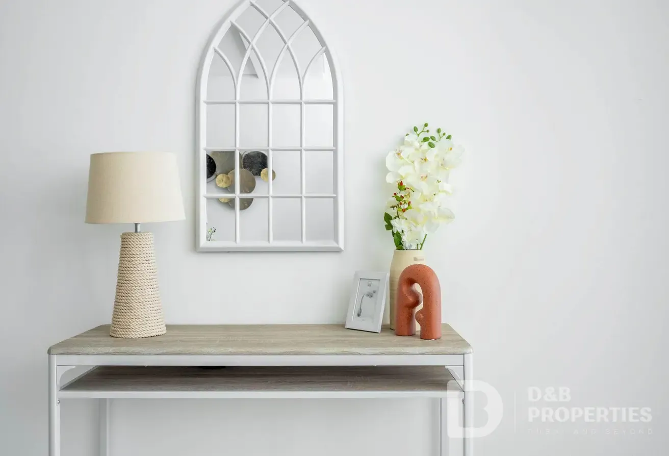 PRIME LOCATION | BRIGHT INTERIOR | STYLISH