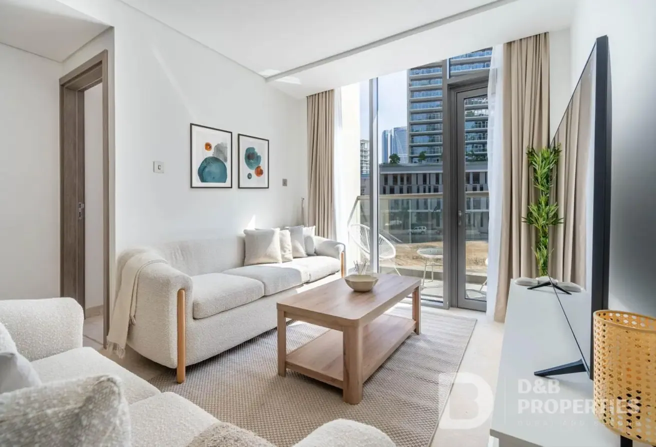 PRIME LOCATION | BRIGHT INTERIOR | STYLISH