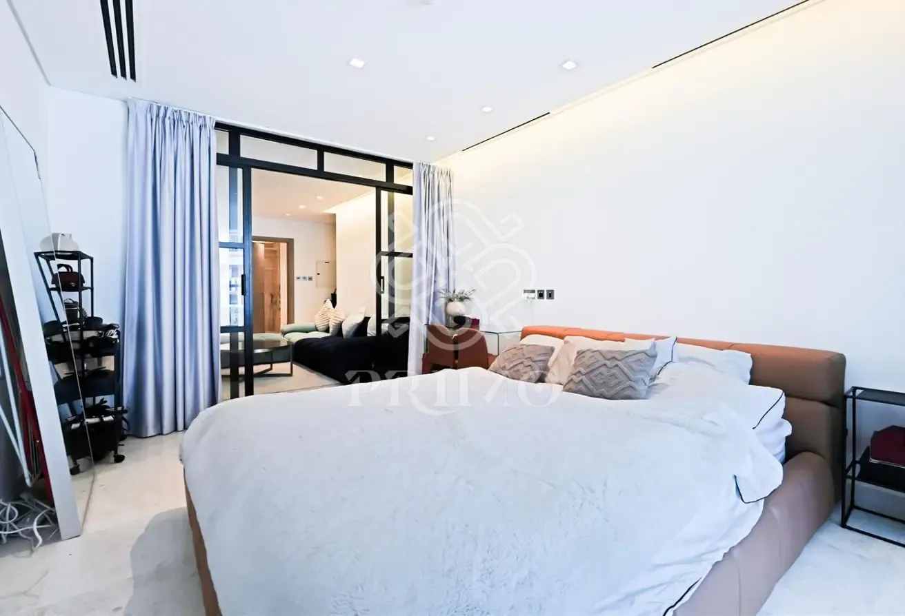 Fully furnished I Best layout I flexible cheques
