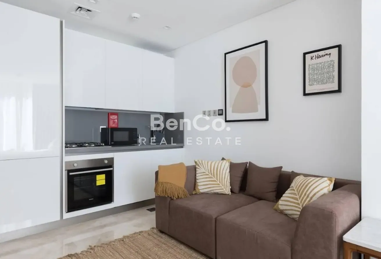 Luxury Furnished Studio | Vacant | Multiple Cheque