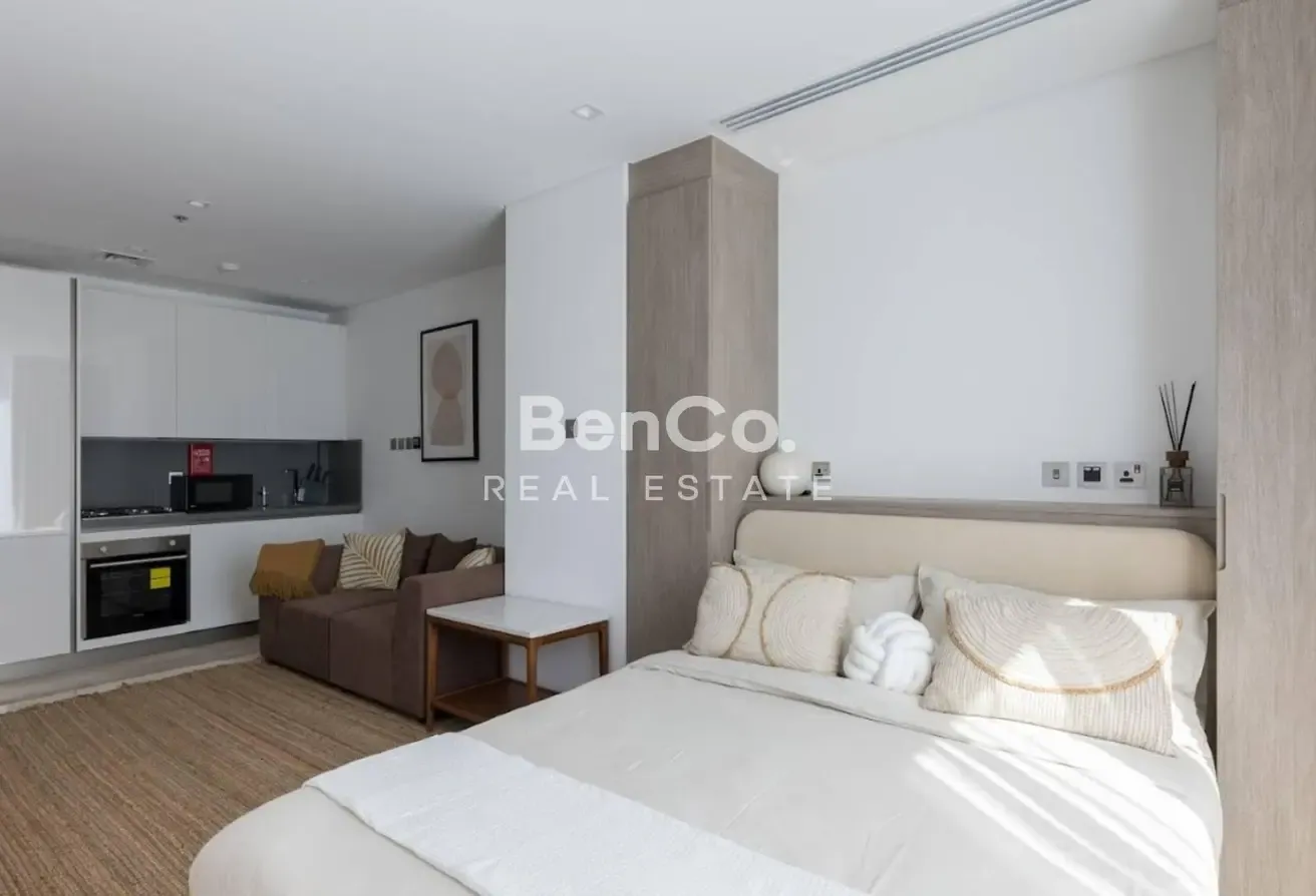 Luxury Furnished Studio | Vacant | Multiple Cheque