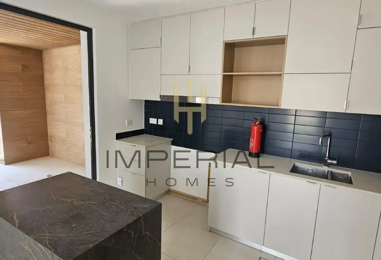 Corner 4 Bed Townhouse | Well Maintained | @190k