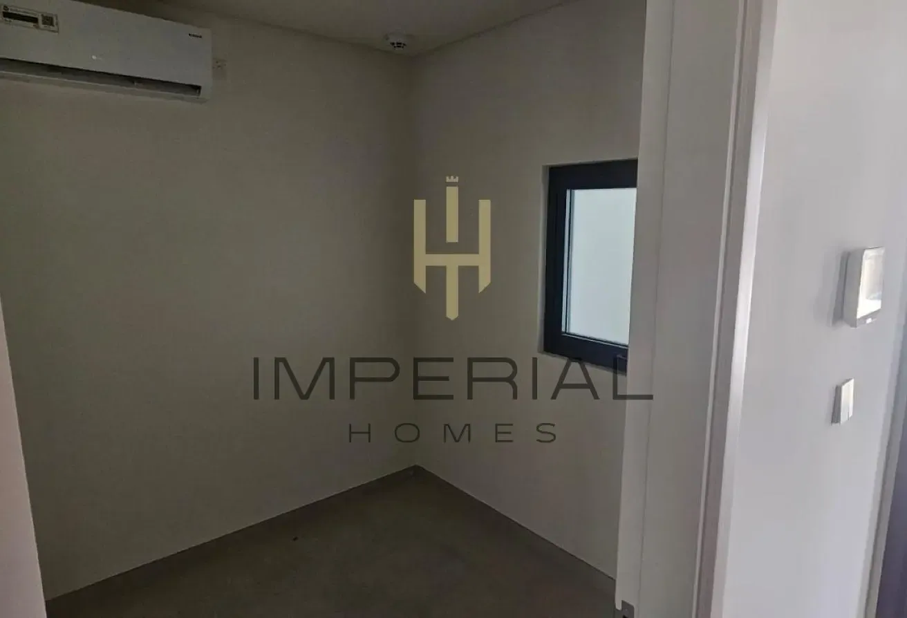 Corner 4 Bed Townhouse | Well Maintained | @190k