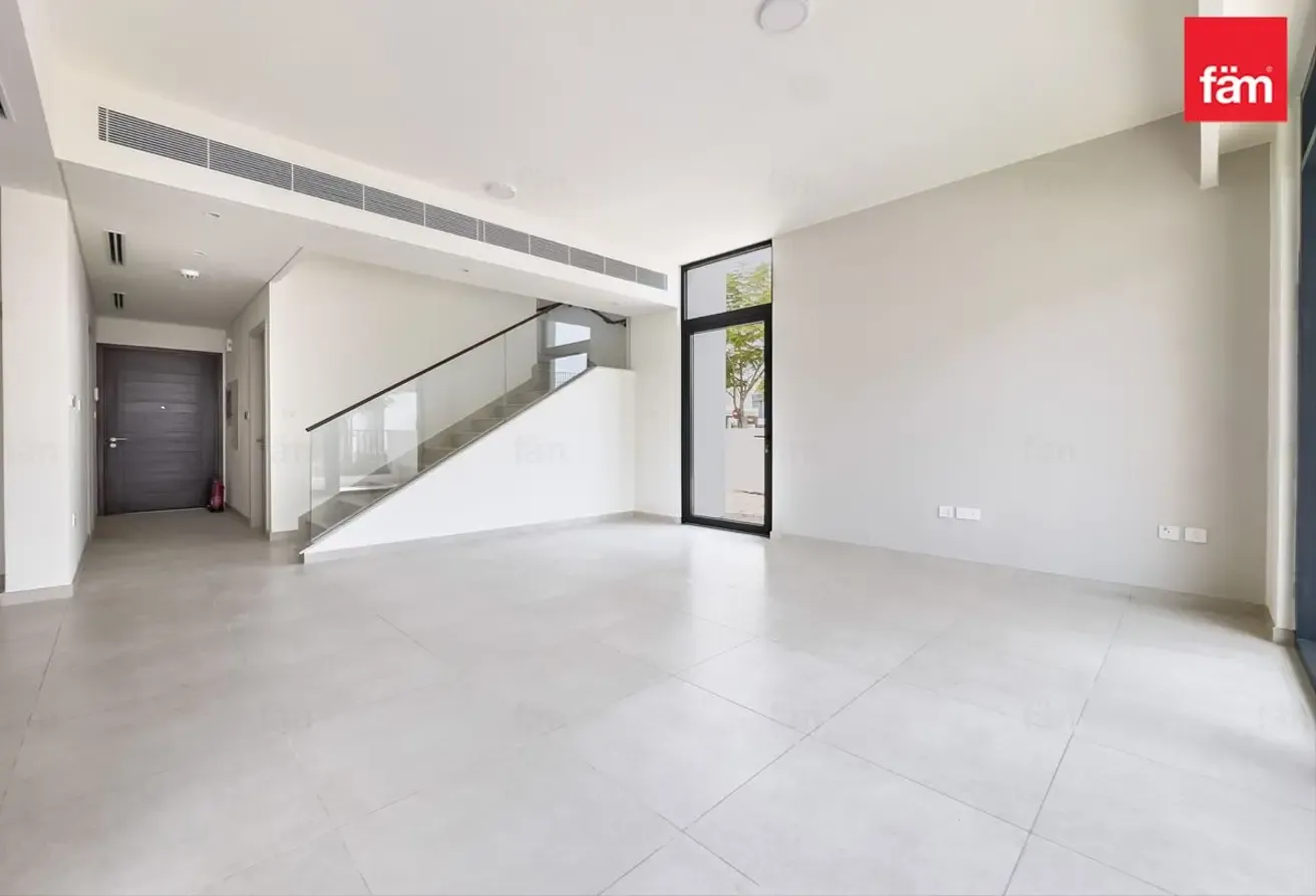 Spacious | Ready To Move | Corner | Near Amenities