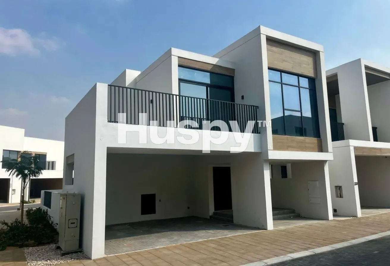 Corner Unit | Brand New | Close to Amenities