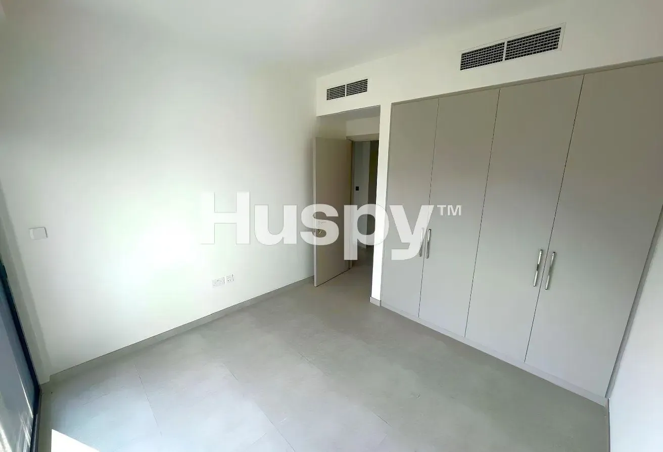 Corner Unit | Brand New | Close to Amenities