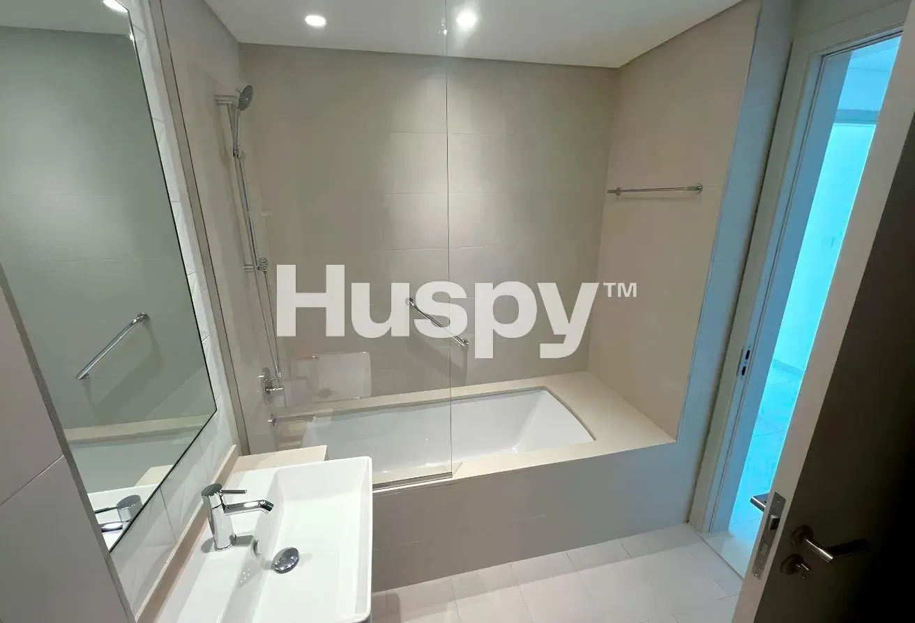 Corner Unit | Brand New | Close to Amenities