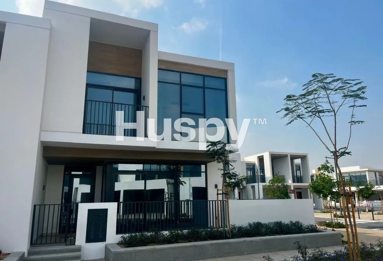 Corner Unit | Brand New | Close to Amenities