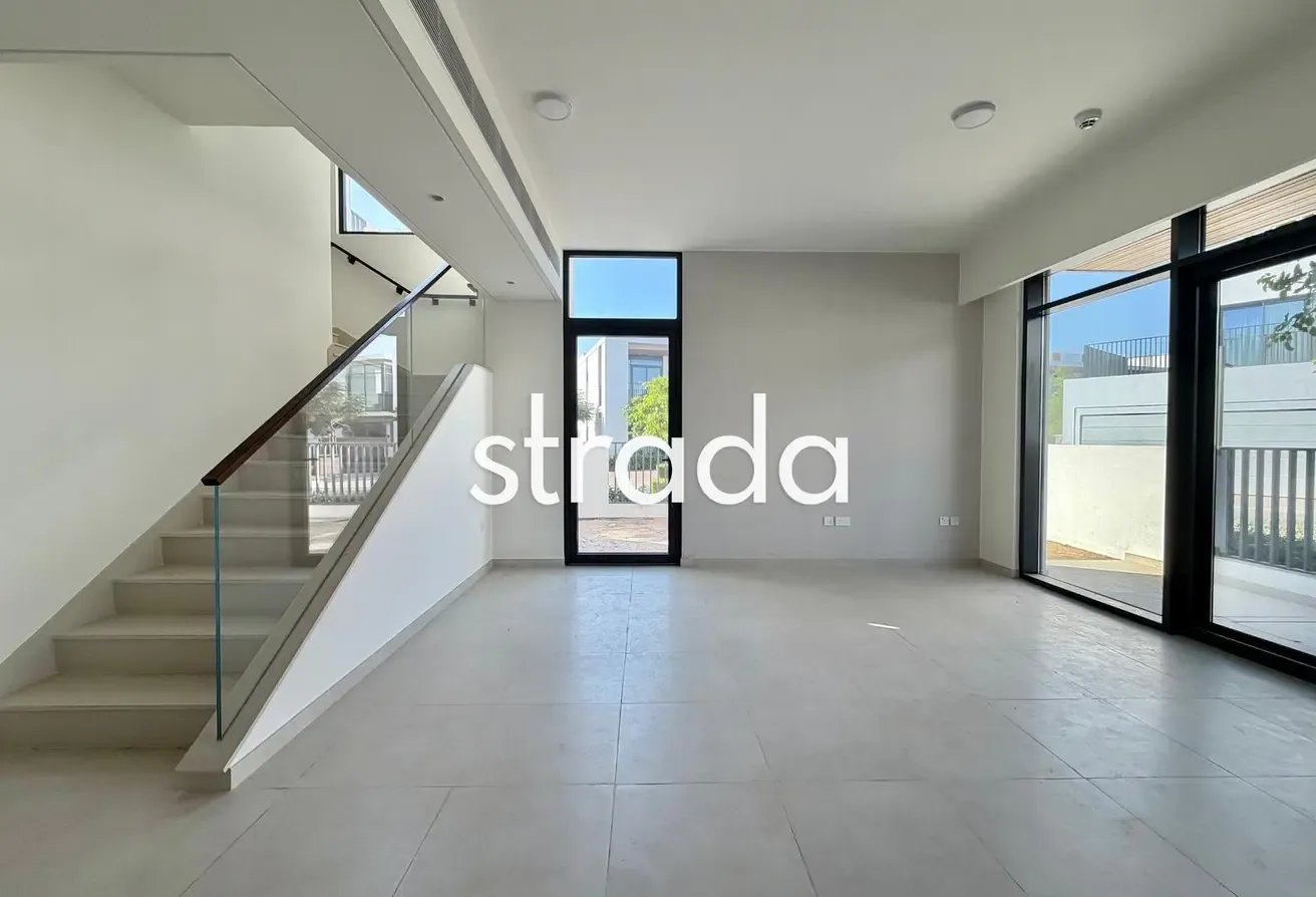 CORNER PLOT | NEXT TO KIDS AREA | VACANT NOW
