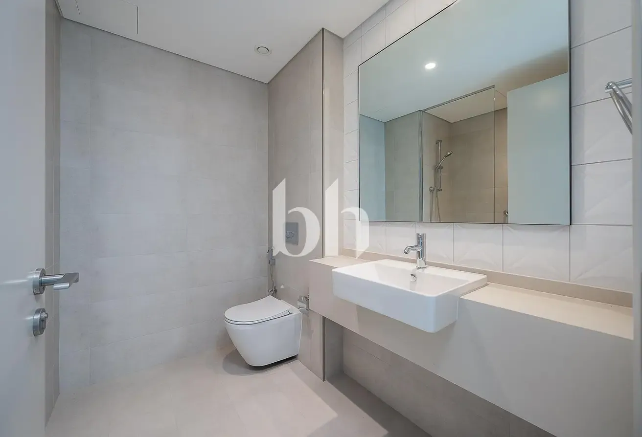 Corner Plot | Quiet Location | Near Amenities