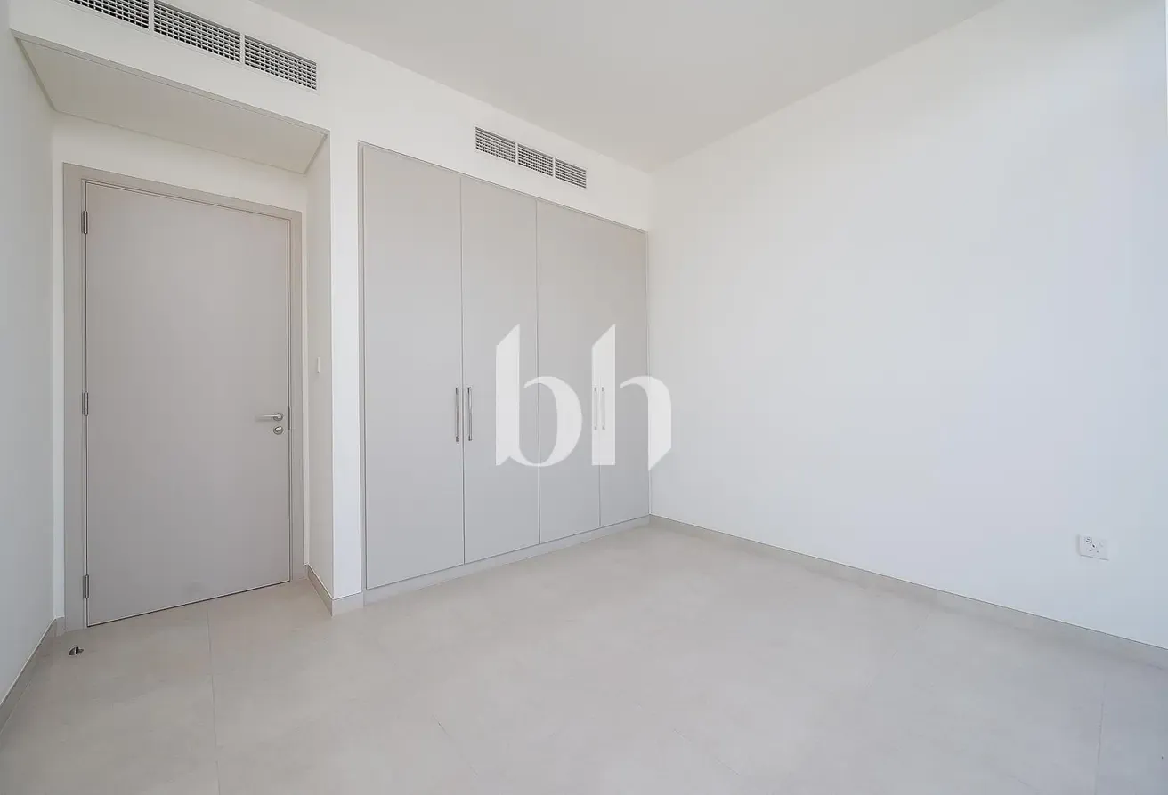 Corner Plot | Quiet Location | Near Amenities