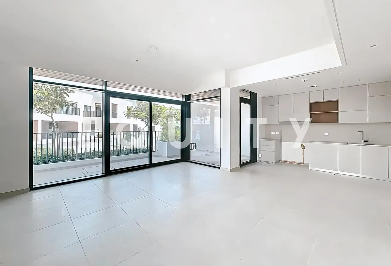 Large Plot Area | Corner Unit | Garden Space