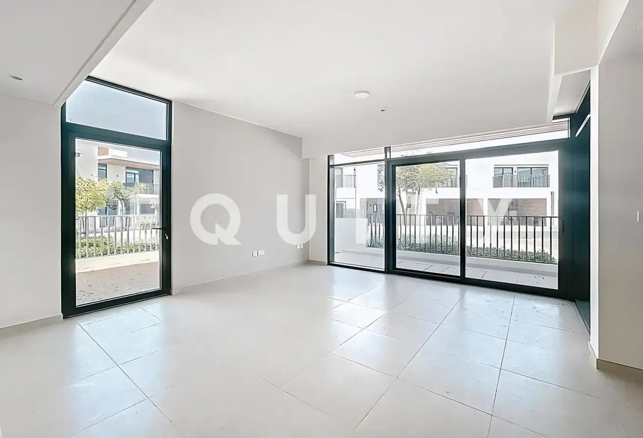 Large Plot Area | Corner Unit | Garden Space