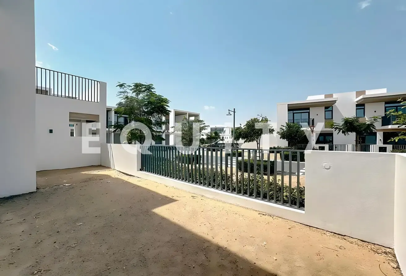 Large Plot Area | Corner Unit | Garden Space