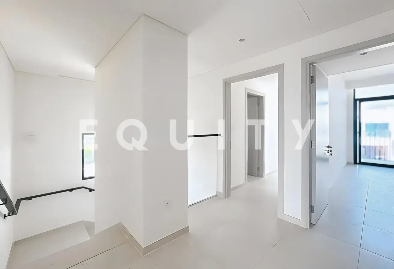 Large Plot Area | Corner Unit | Garden Space