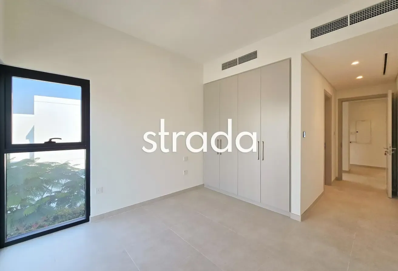Corner Plot | Townhouse | Brand New