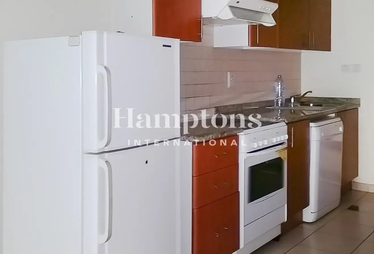 Chiller Free | Vacant | Well Maintained