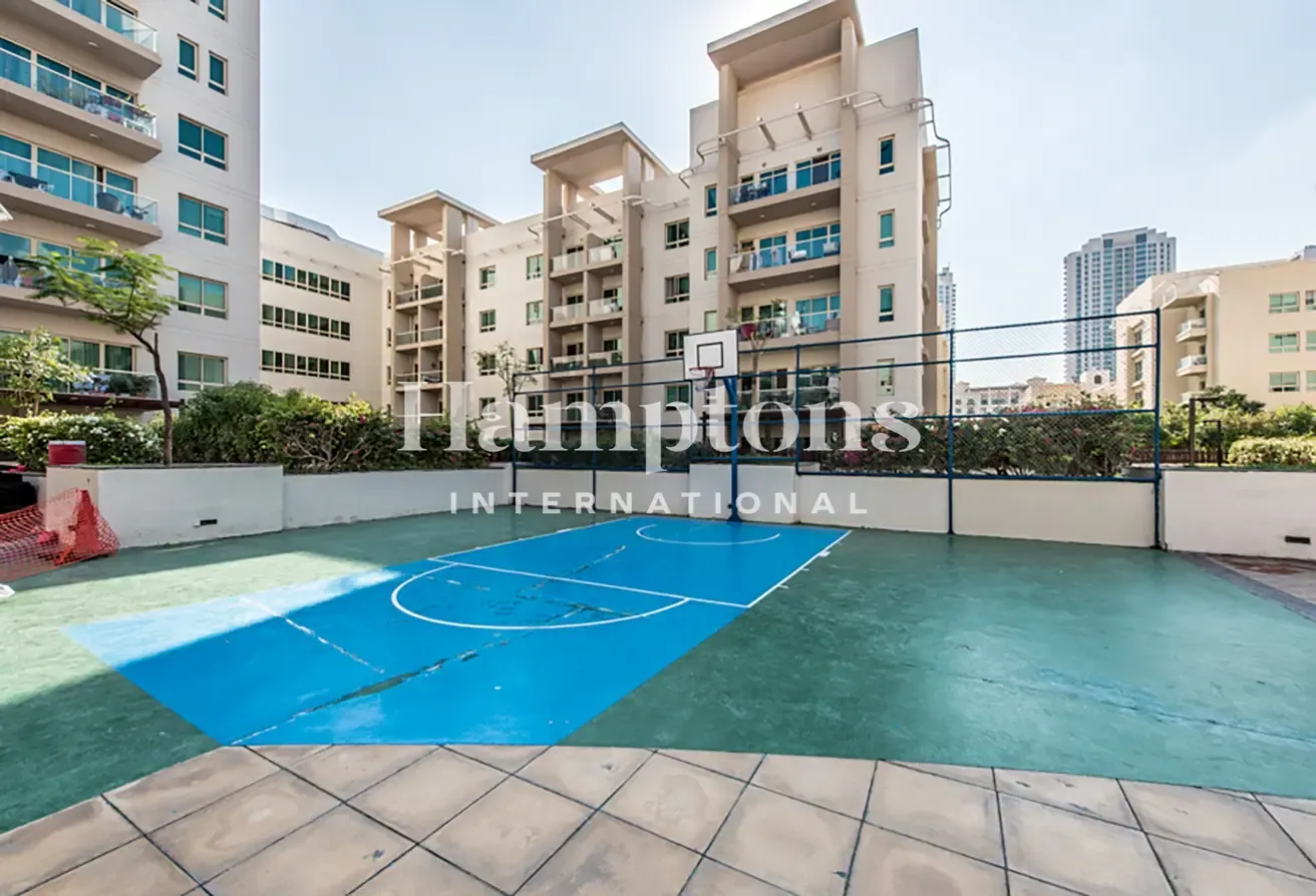 Chiller Free | Vacant | Well Maintained