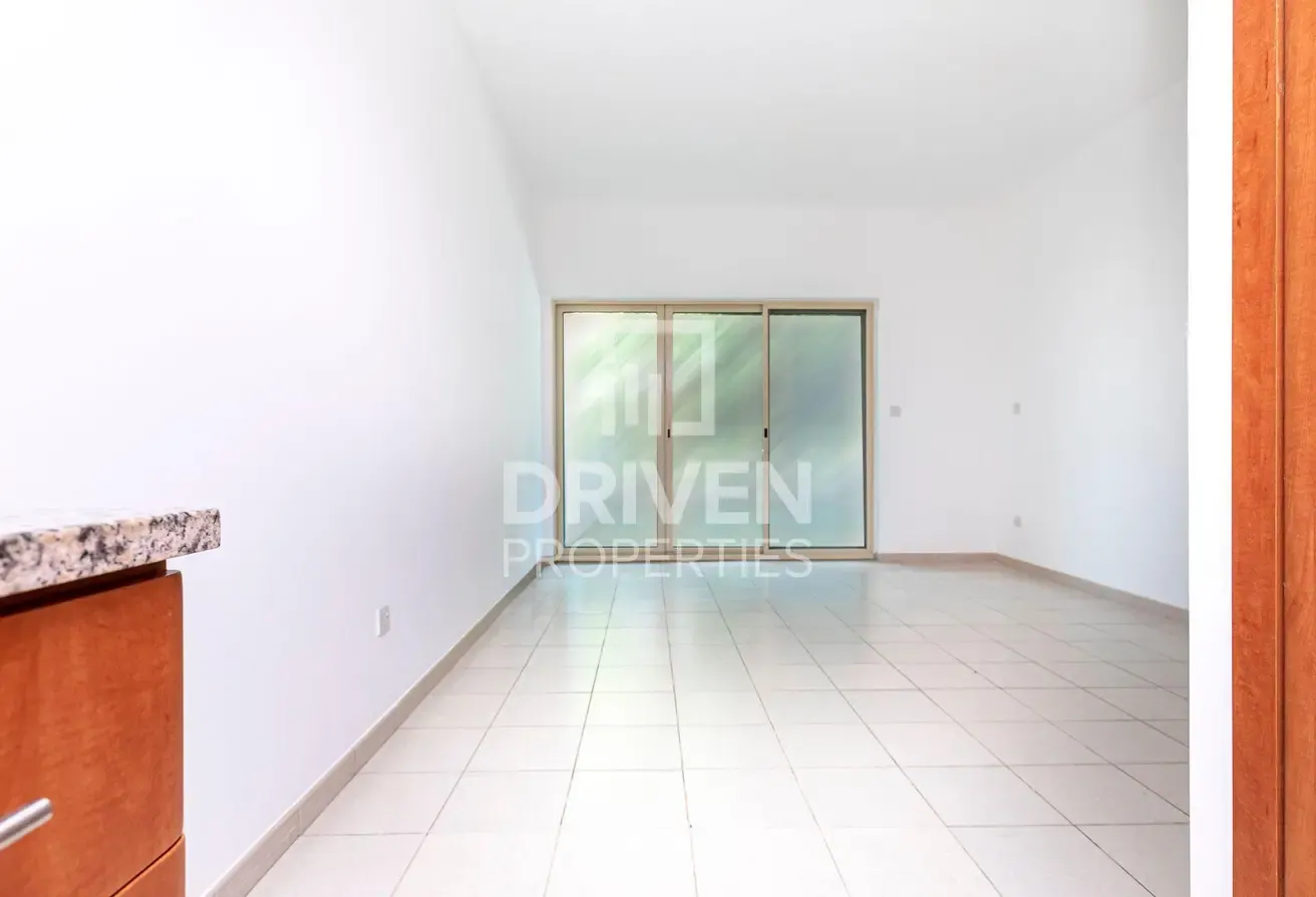 Chiller Free | Semi-Furnished | Near Metro Station