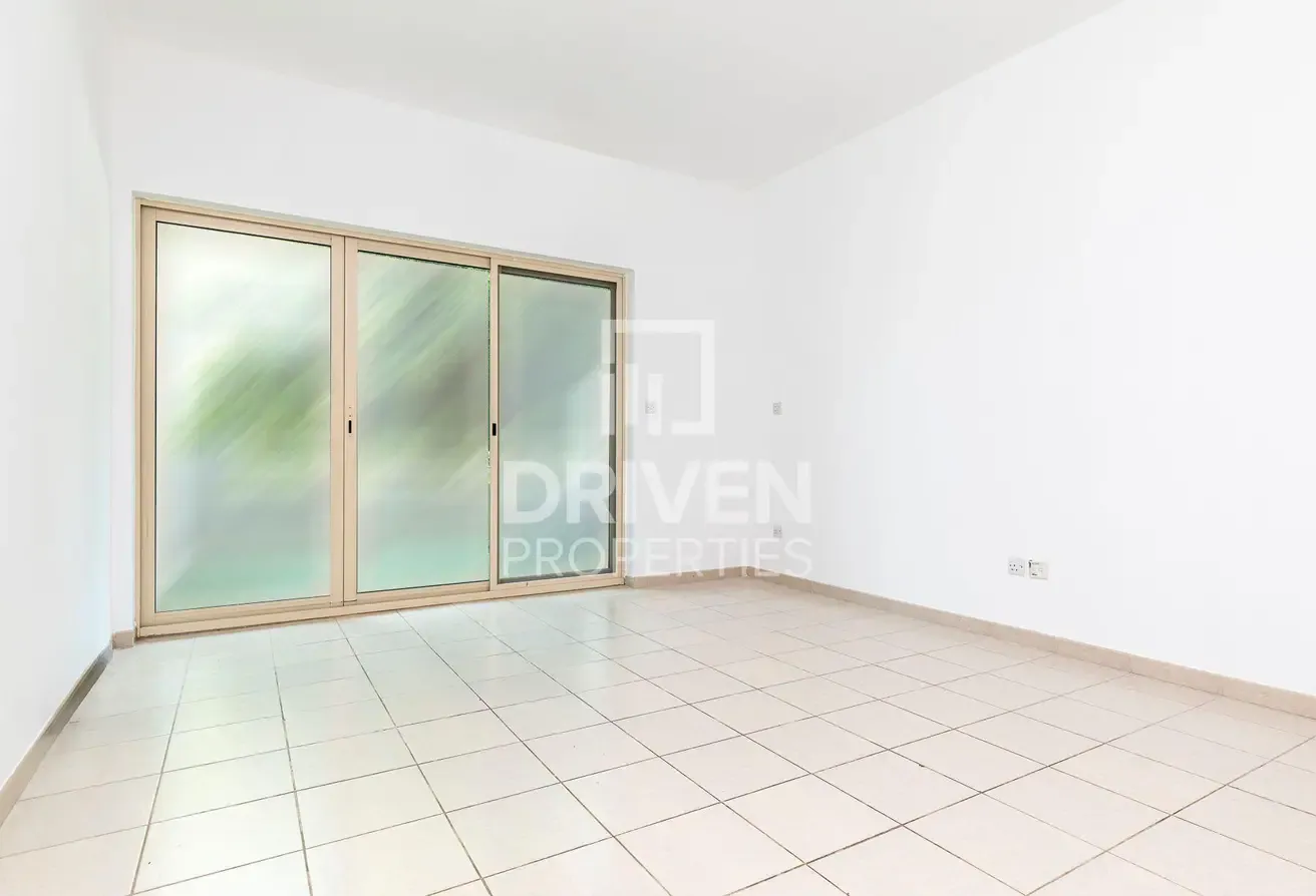 Chiller Free | Semi-Furnished | Near Metro Station