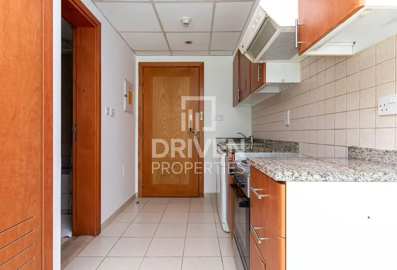 Chiller Free | Semi-Furnished | Near Metro Station