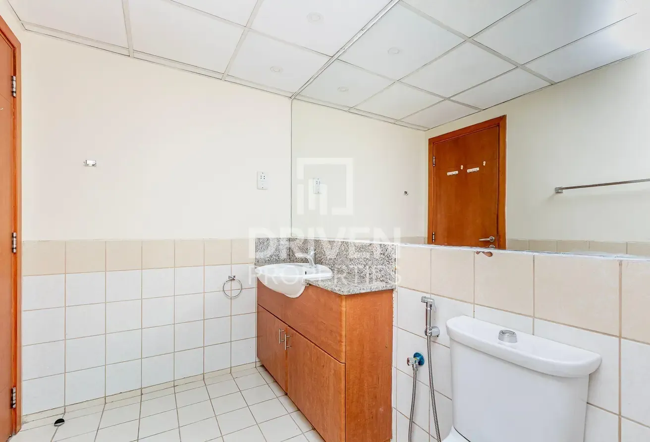 Chiller Free | Semi-Furnished | Near Metro Station