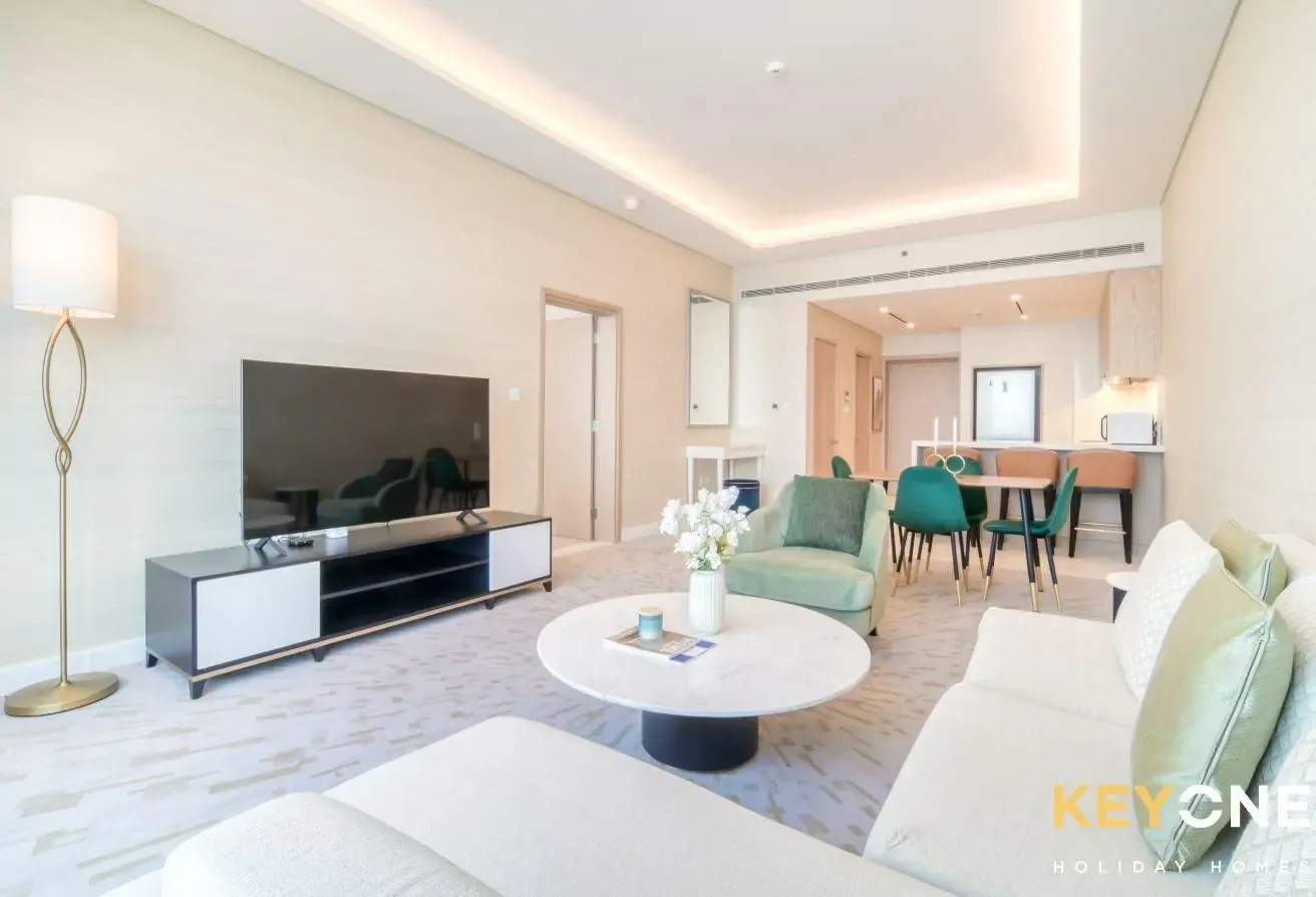 Iconic One Bedroom | Panoramic Palm Views
