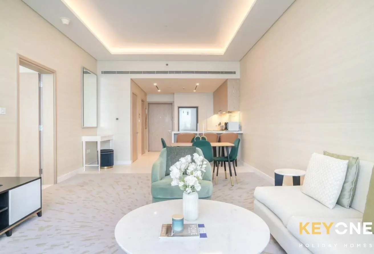 Iconic One Bedroom | Panoramic Palm Views