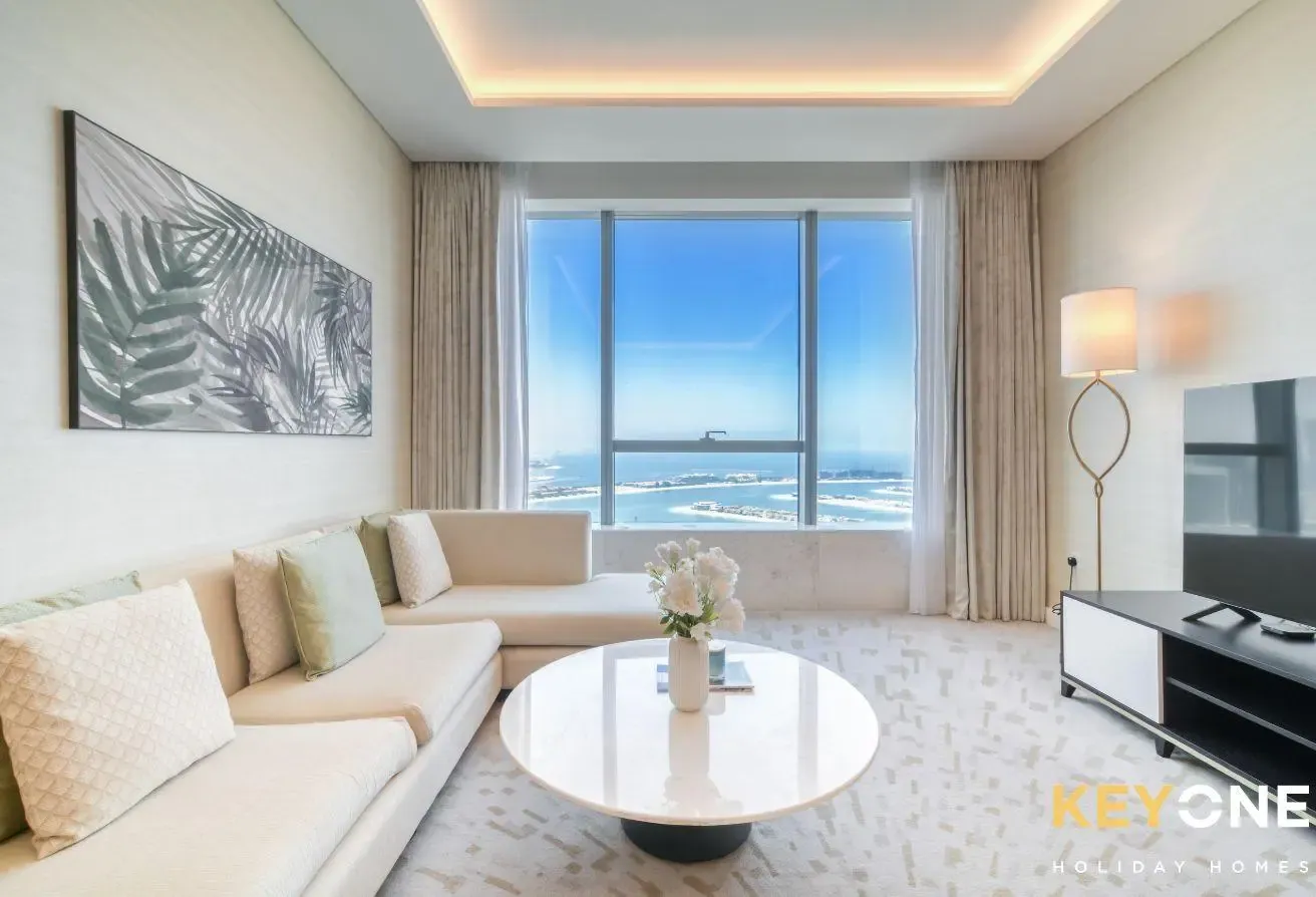 Iconic One Bedroom | Panoramic Palm Views