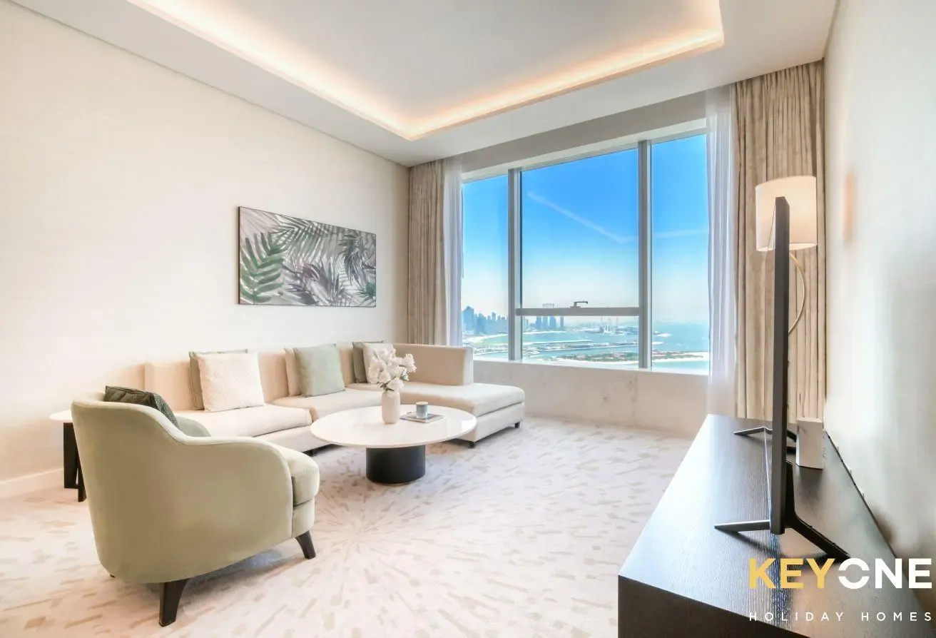 Iconic One Bedroom | Panoramic Palm Views
