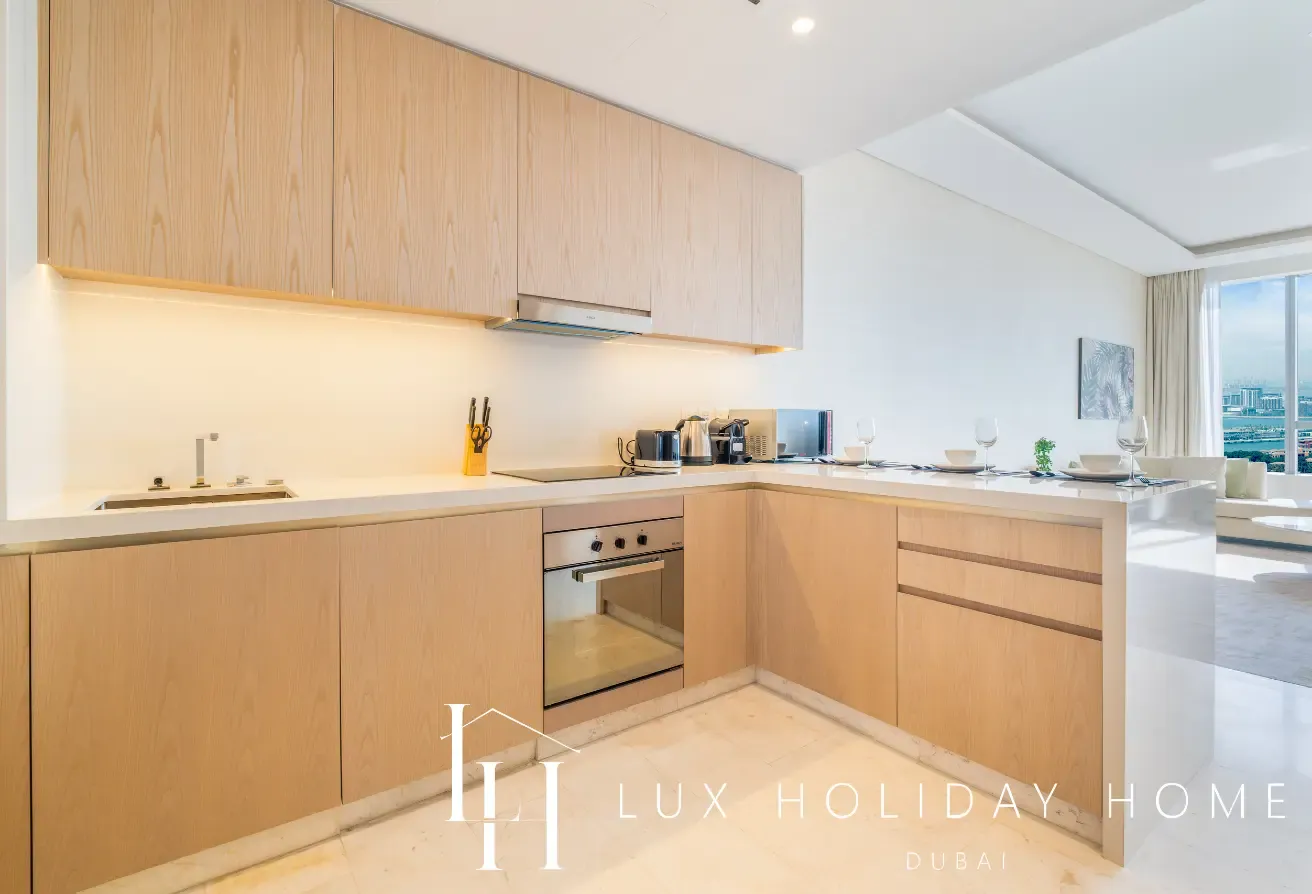 LUX|Iconic Views at Palm Tower|All Inclusive Price