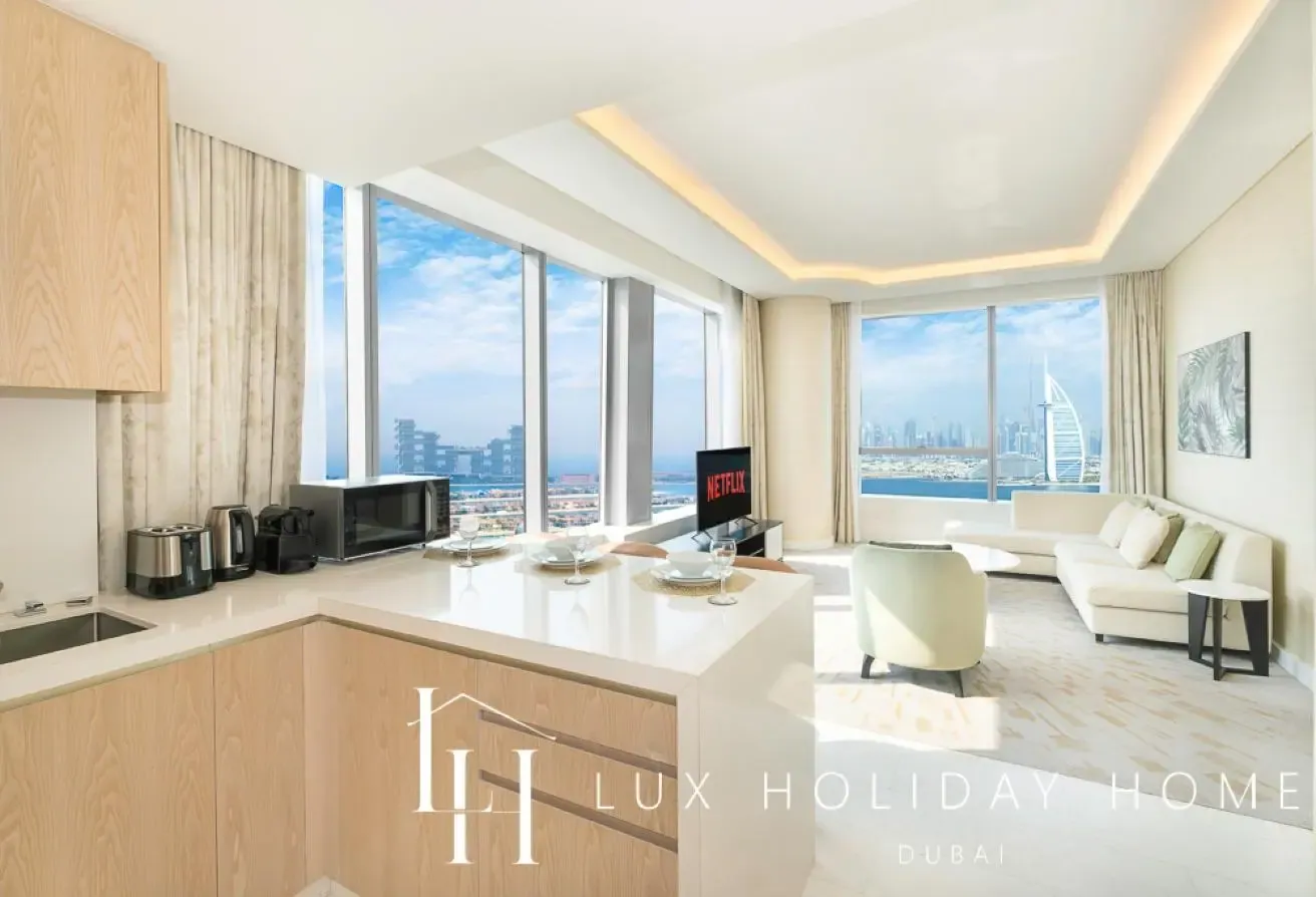 LUX | The Palm Tower Suite 4 | All Inclusive Price