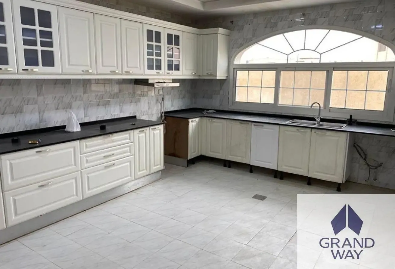 6BR Specious Villa I 2 Big Halls I 2 Majlis I Hall