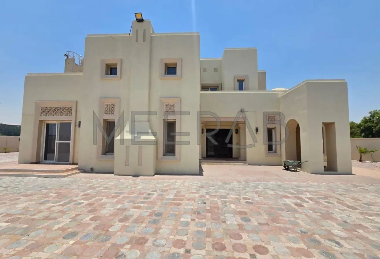 | WELL MAINTAINED | BIG PLOT | EXTERNAL MAJLIS |
