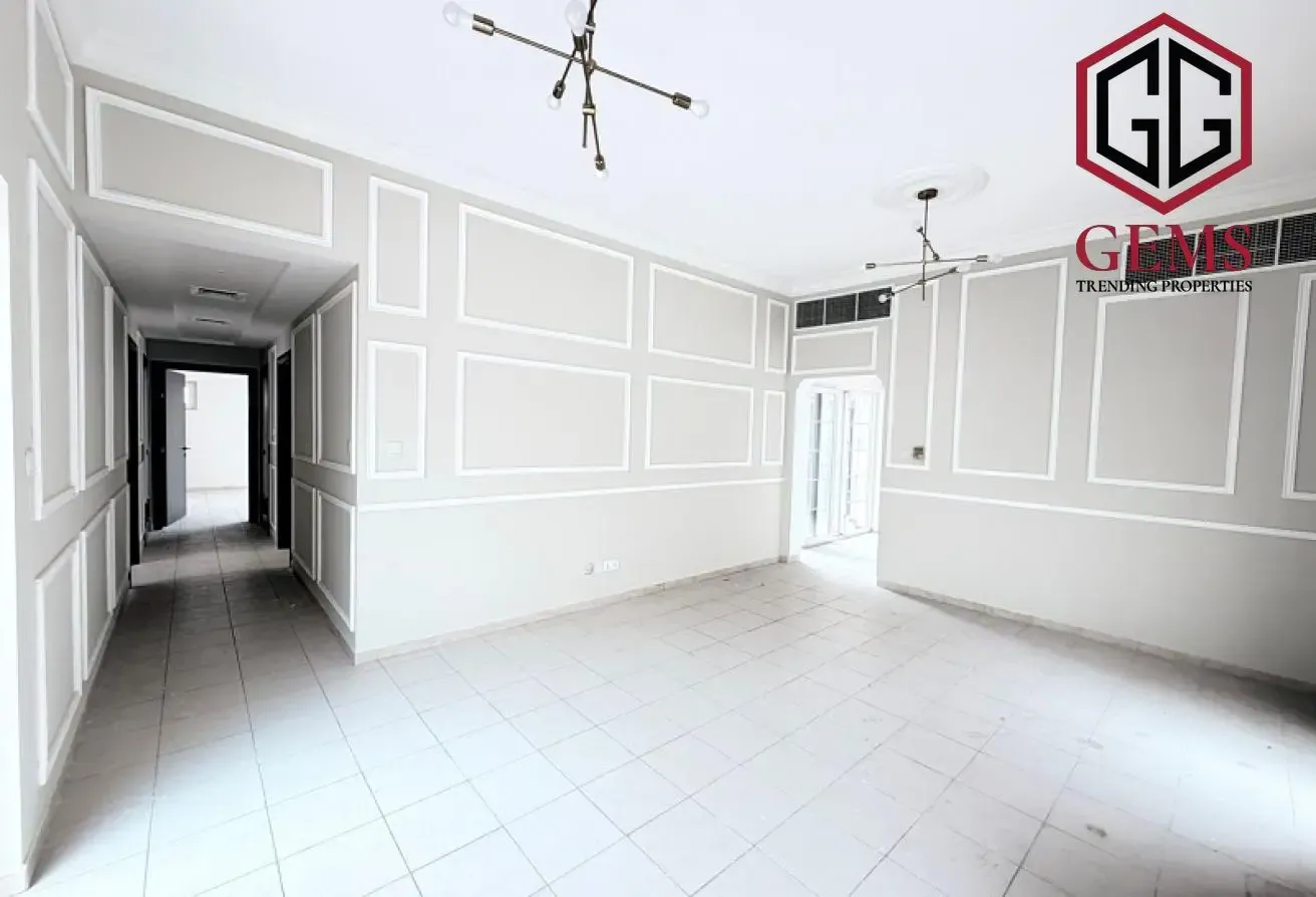 SPACIOUS | GROUND FLOOR VILLA | MAIDS ROOM
