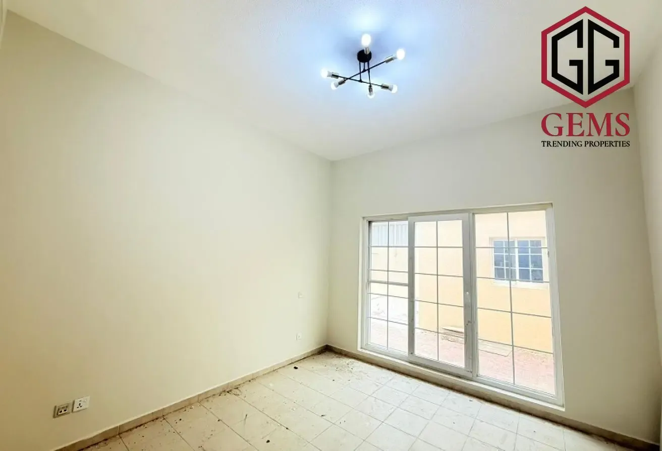 SPACIOUS | GROUND FLOOR VILLA | MAIDS ROOM