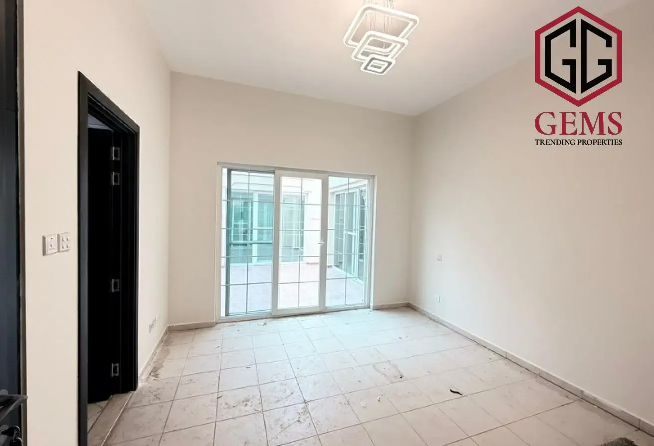 SPACIOUS | GROUND FLOOR VILLA | MAIDS ROOM