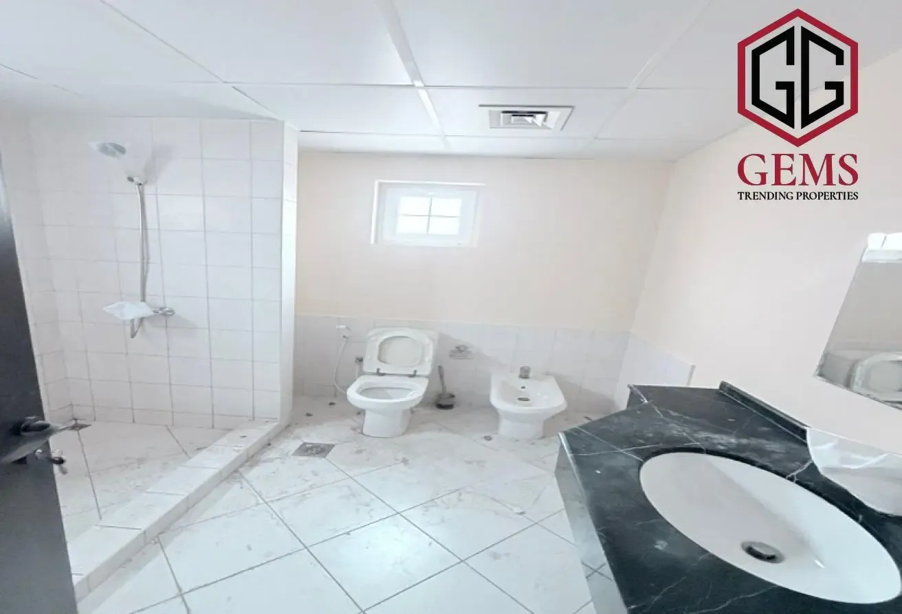 SPACIOUS | GROUND FLOOR VILLA | MAIDS ROOM